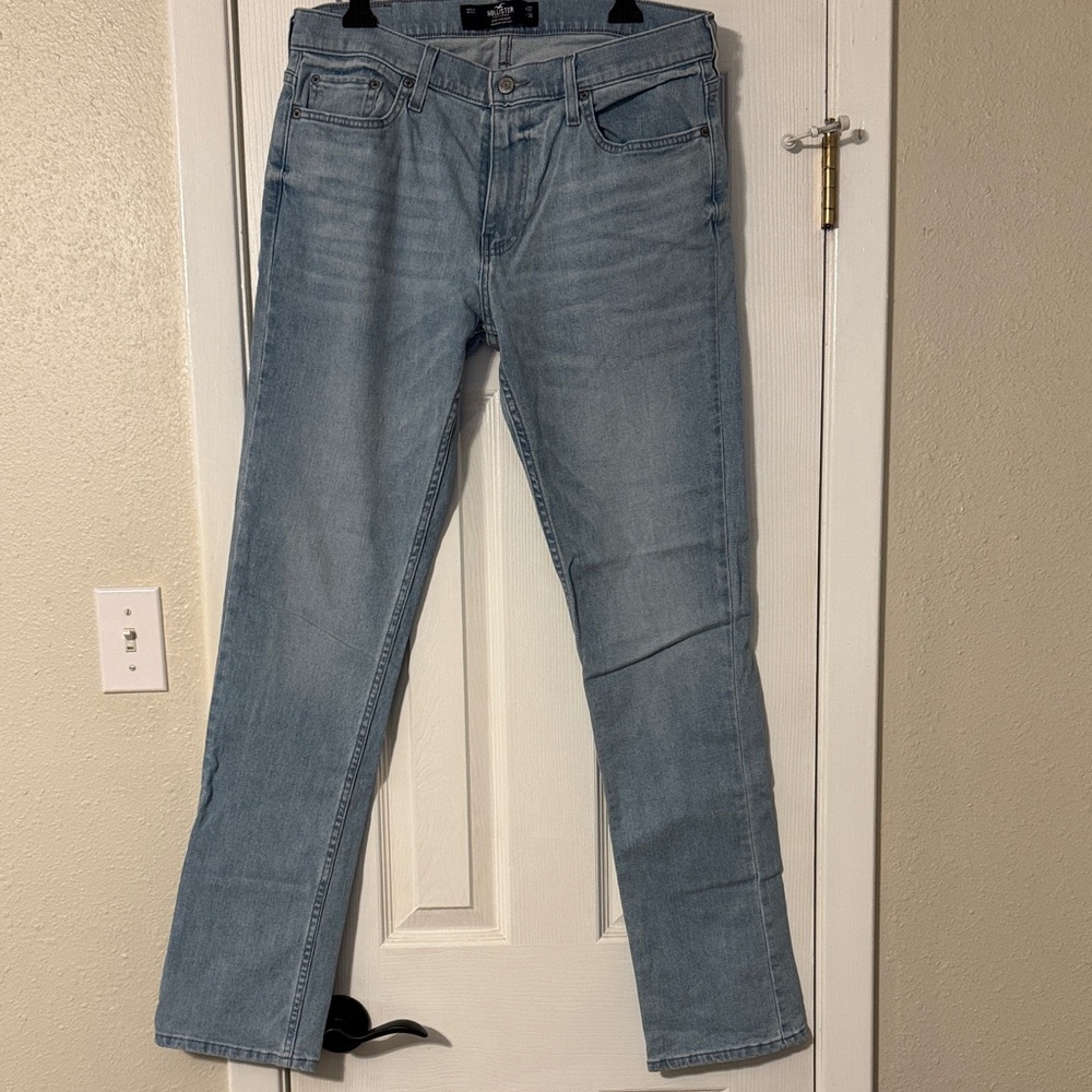 Hollister Men's Slim Straight Jeans in Light Blue